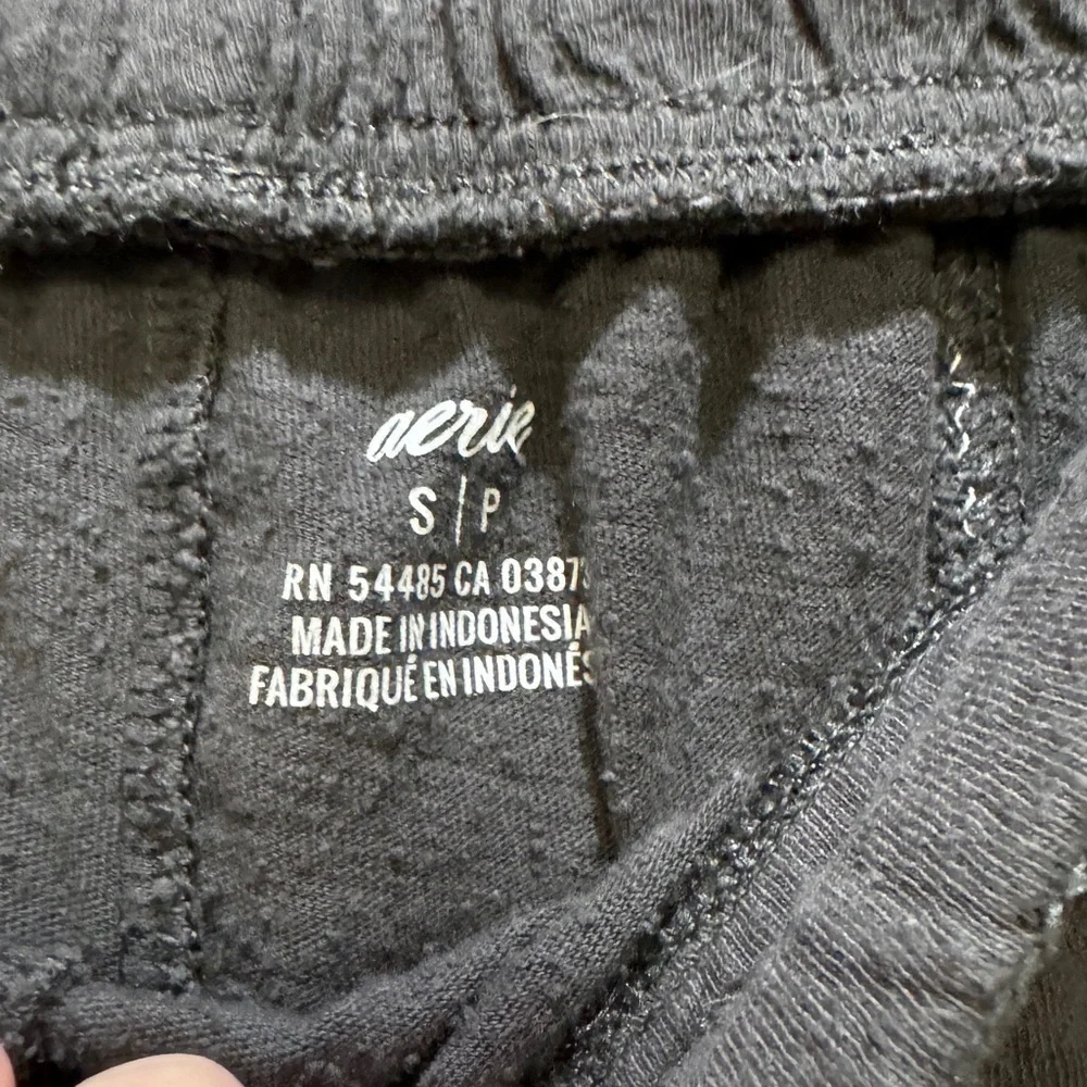 American Eagle Aeros Lounge Joggers Like New Small Petite - Picture 4 of 4